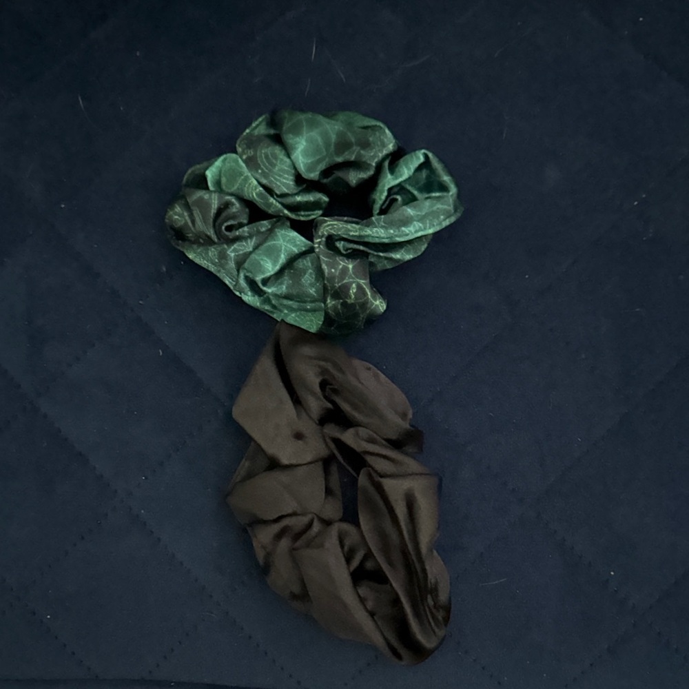 Elegant Green and Black Scrunchie Set****FINAL MARKDOWN****